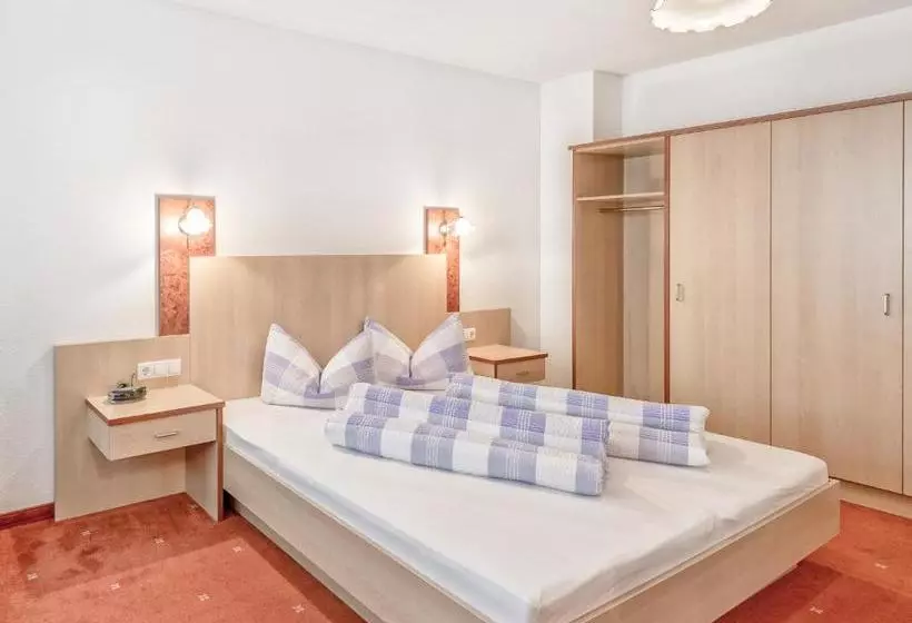 هتل Villa Michelle