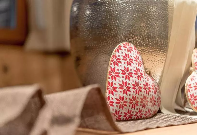 هتل Villa Michelle