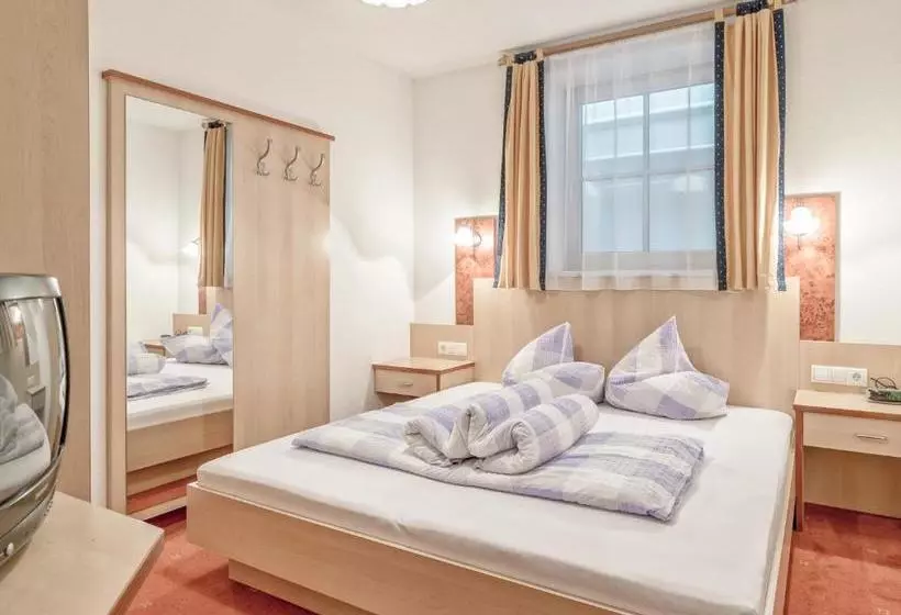 هتل Villa Michelle