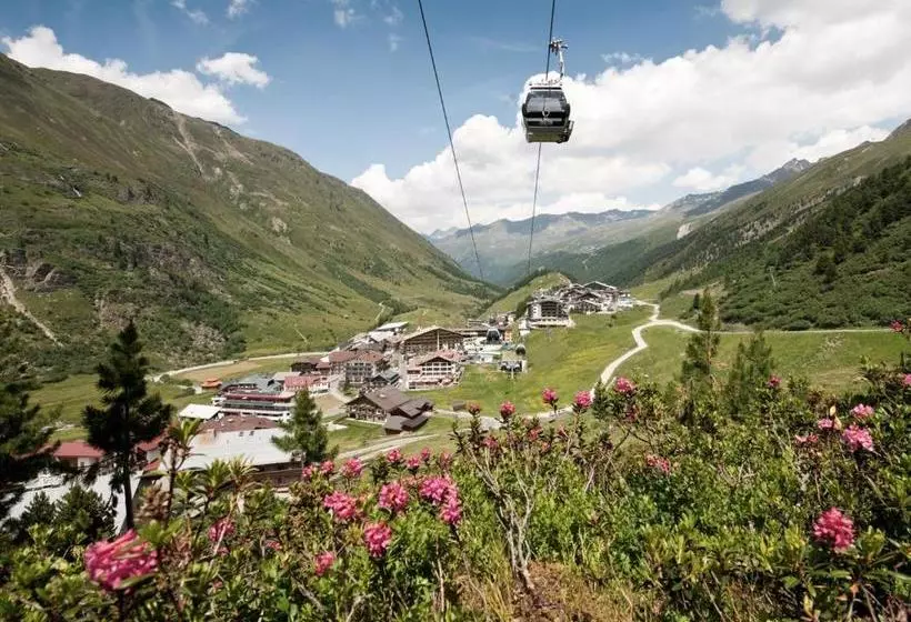 هتل Villa Michelle