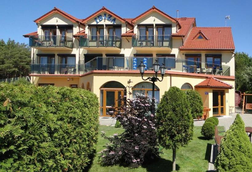 בית מלון כפרי Villa Ibiza