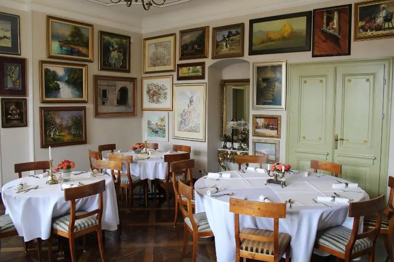 Pałac Wiechlice   Hotel, Restaurant, Spa