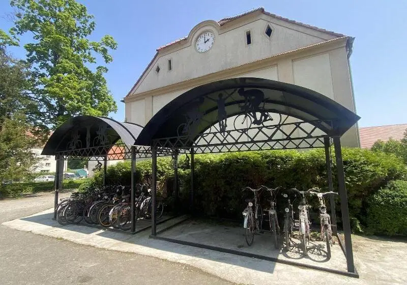 Pałac Wiechlice   Hotel, Restaurant, Spa