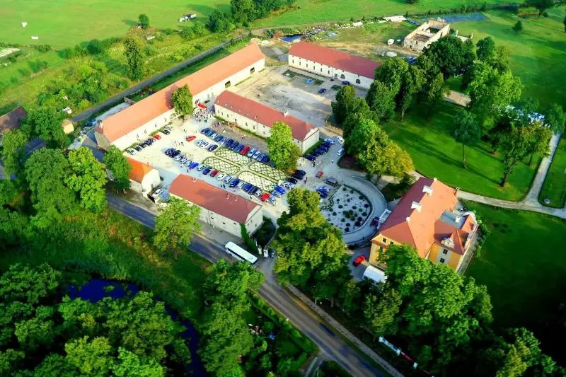 Pałac Wiechlice   Hotel, Restaurant, Spa
