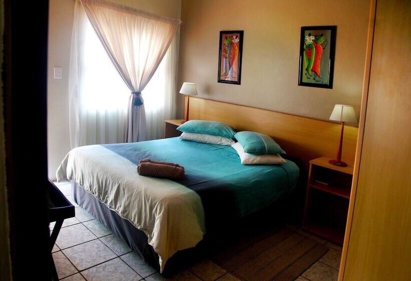 צימר Mzimayi River Lodge