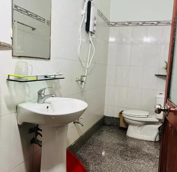 تختخواب و صبحانه Nhà Nghỉ Thu Xá