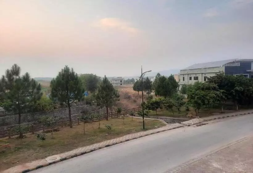 تختخواب و صبحانه Rayyan Retreat
