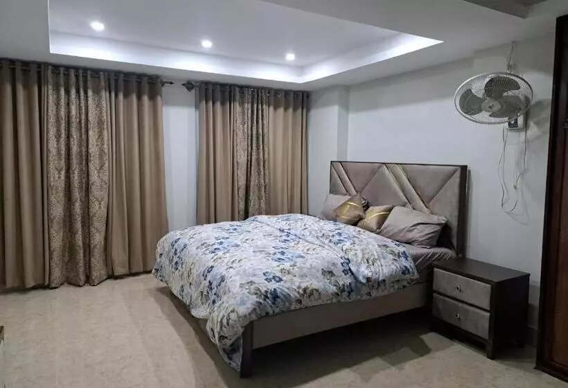 تختخواب و صبحانه Rayyan Retreat