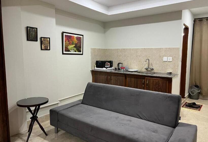 تختخواب و صبحانه Rayyan Retreat