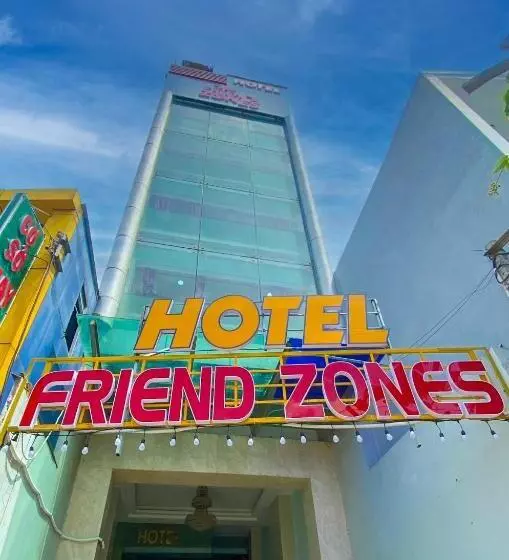 هتل Friendzones