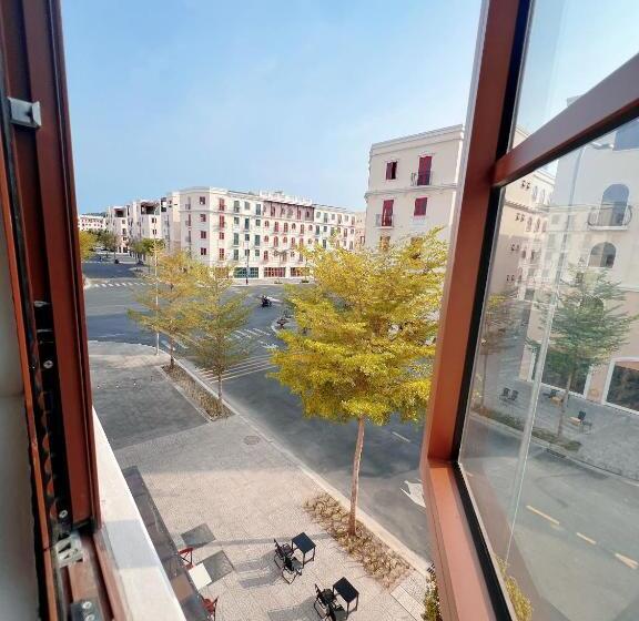 هتل Khách Sạn Tam Hữu