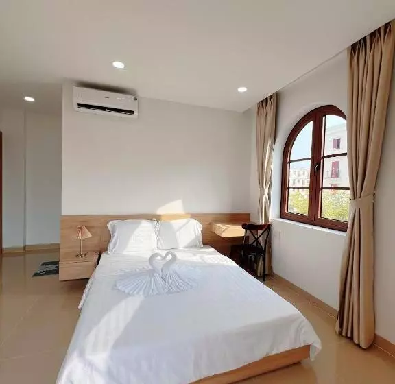 هتل Khách Sạn Tam Hữu