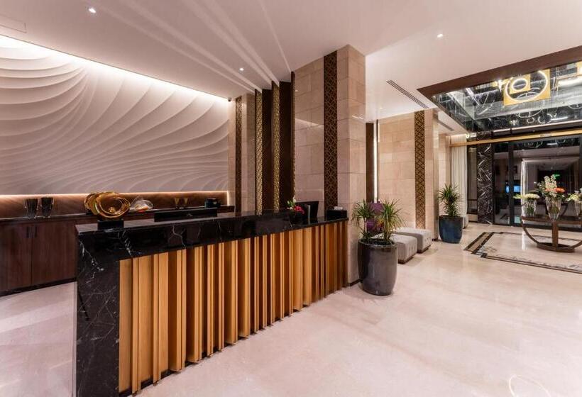 Отель Lilac Park