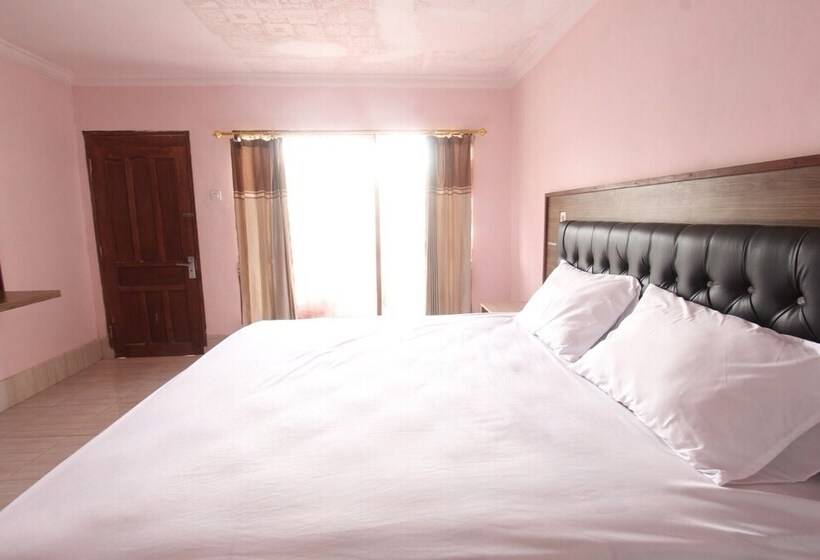 Отель Oyo Life 93284 Kos Cendana Raya