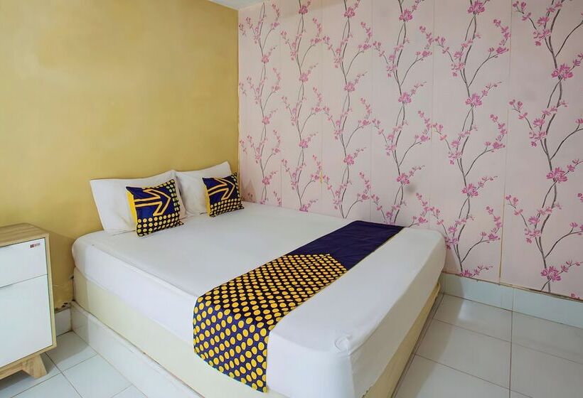 호텔 Oyo Life 93399 Kos Batulayar