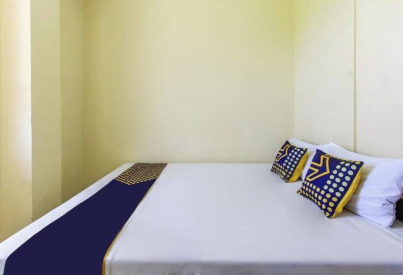 호텔 Oyo Life 93399 Kos Batulayar