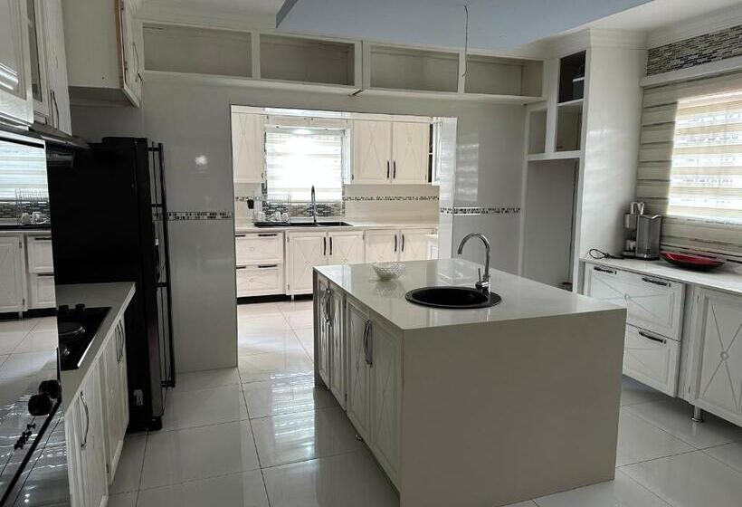 酒店 Ribs Boutique