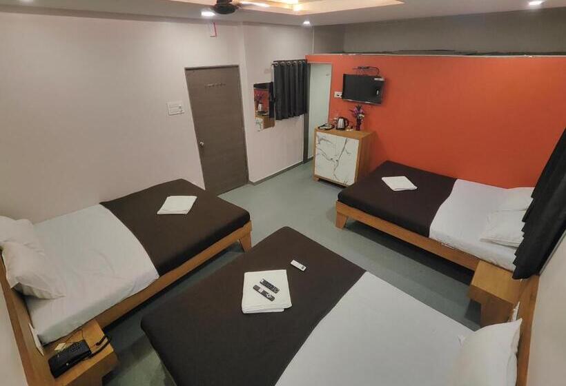 בית מלון כפרי Shivansh Executive