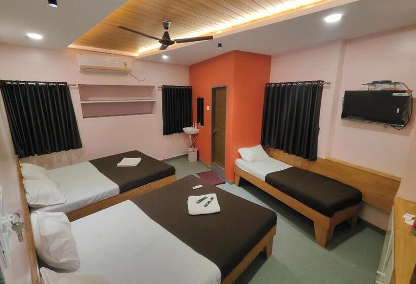 בית מלון כפרי Shivansh Executive