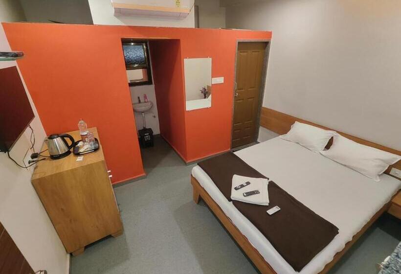 בית מלון כפרי Shivansh Executive