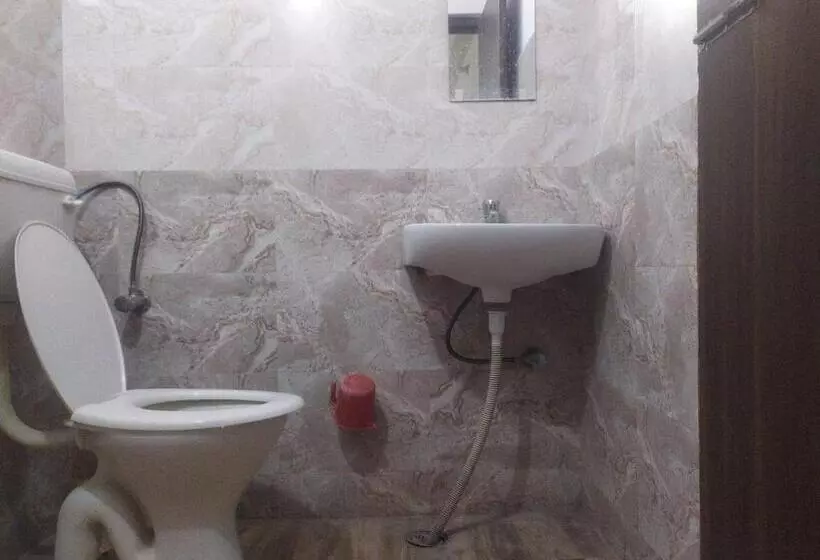 ホテル Shree Radha Krishna Guest House By Wb Inn