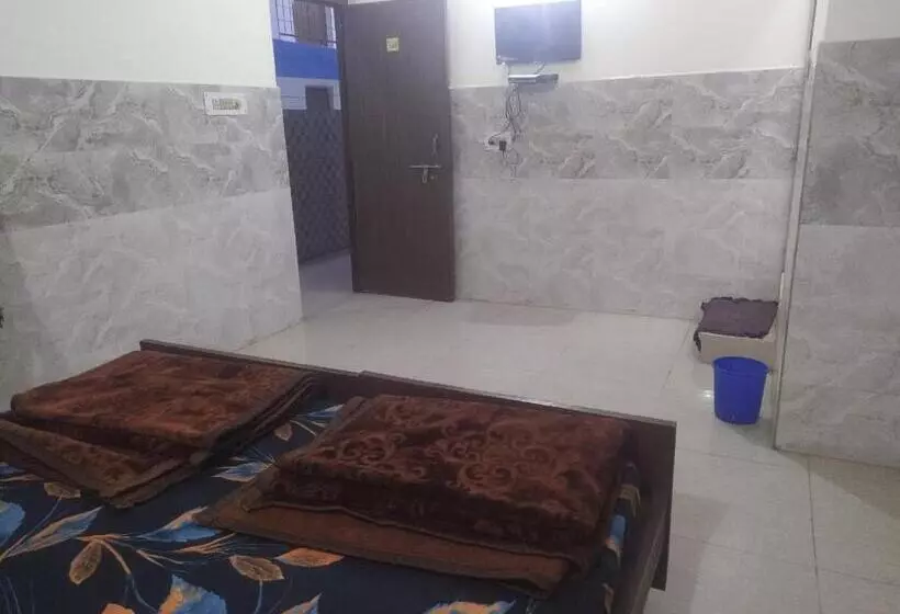 ホテル Shree Radha Krishna Guest House By Wb Inn