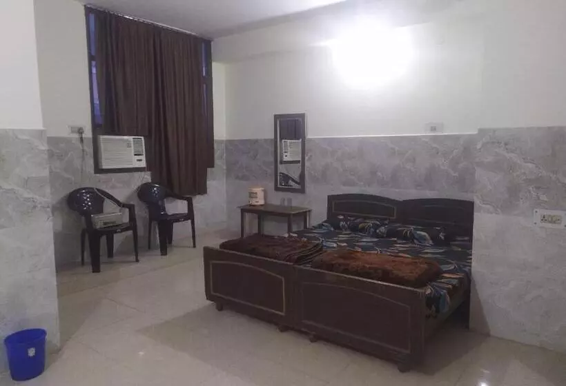 ホテル Shree Radha Krishna Guest House By Wb Inn
