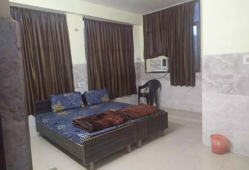 ホテル Shree Radha Krishna Guest House By Wb Inn