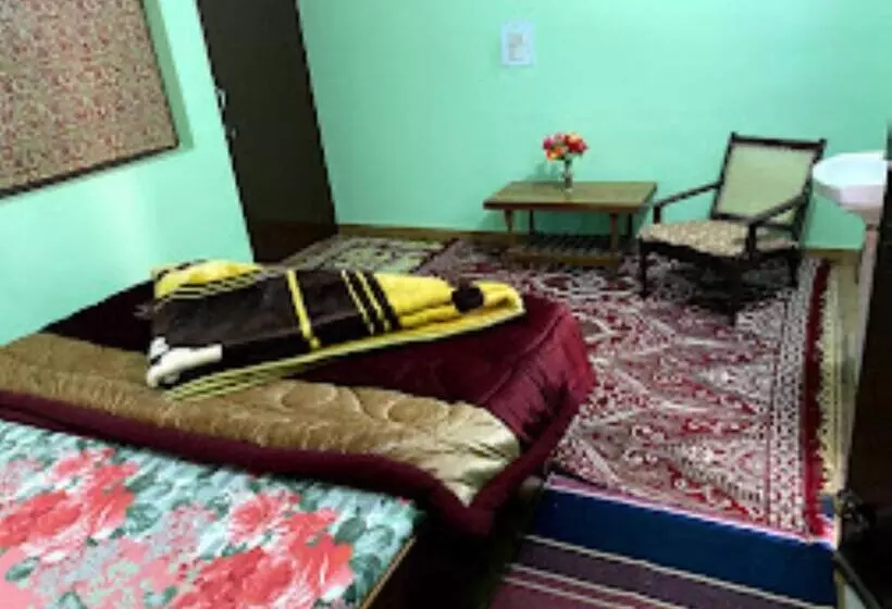ホテル Yatra Homestay Joshimath