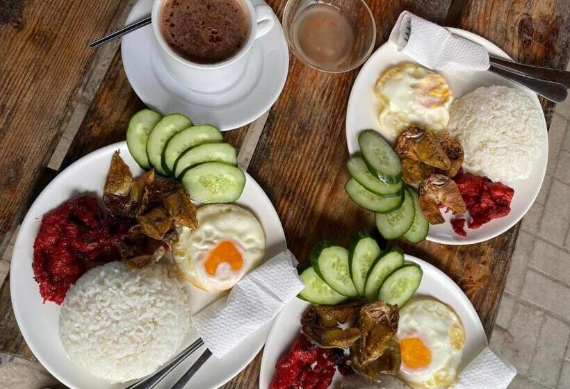 Leonora Beach Resort And Recreation