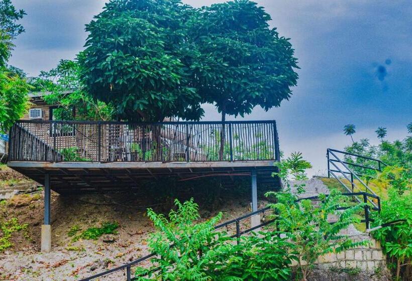 Leonora Beach Resort And Recreation