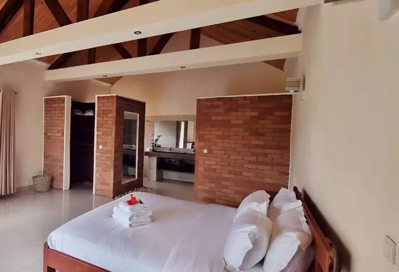 Mahafaly Hotel & Resort