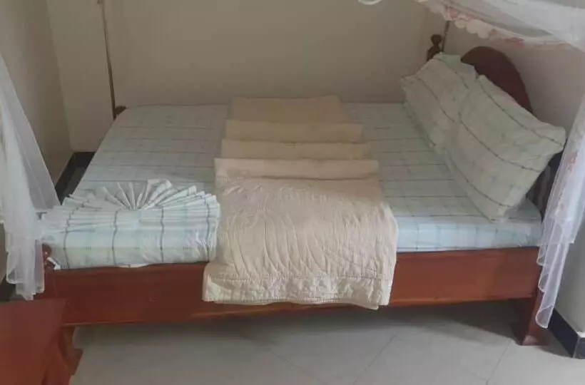 پانسیون Capital Hill Rest House