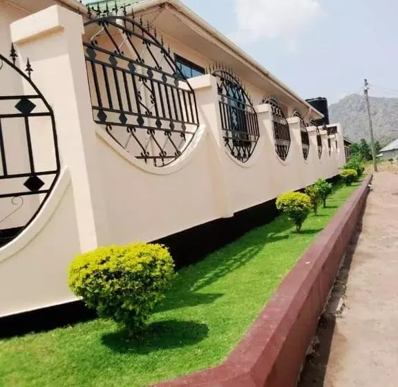 پانسیون Capital Hill Rest House