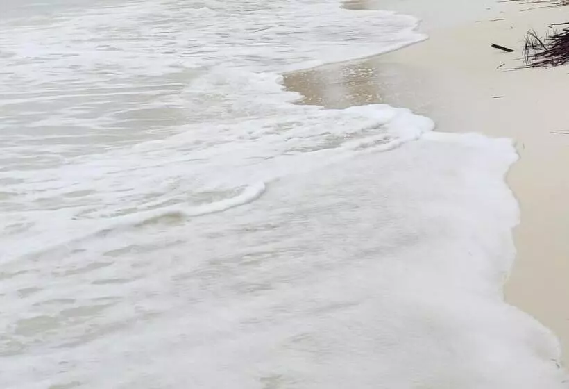 پانسیون Oi Beach