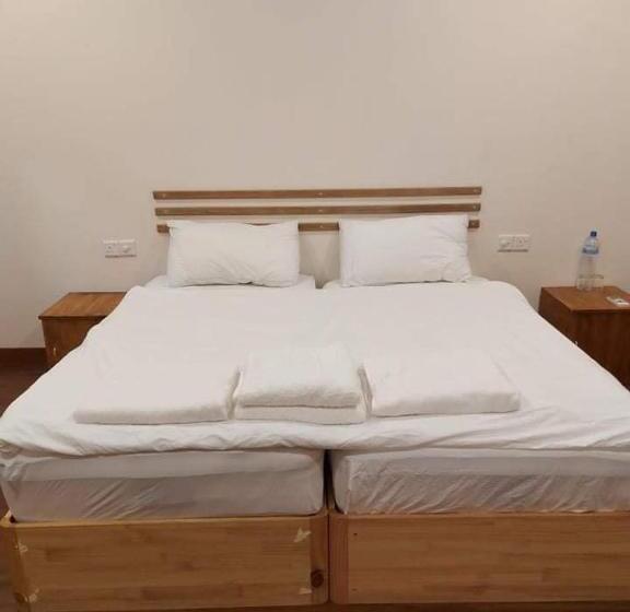 پانسیون Oi Beach