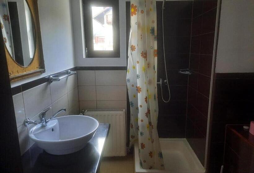 بنسيون Vila Residence