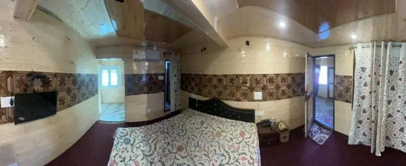 ユースホステル Gulmarg View Cottage
