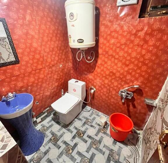 هاستل Gulmarg View Cottage