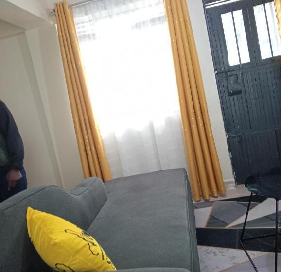 تختخواب و صبحانه Lora S Haven Homes Studio Apartment