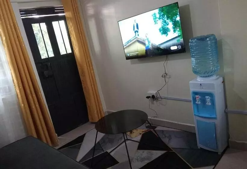 تختخواب و صبحانه Lora S Haven Homes Studio Apartment