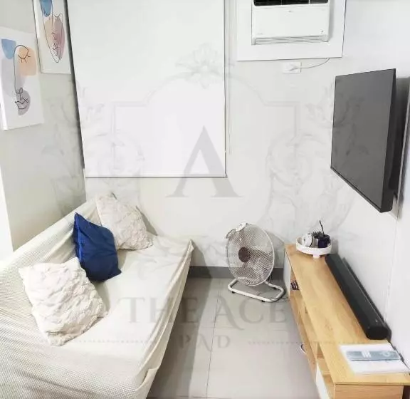 تختخواب و صبحانه The Ace Pad At Smdc Charm Residences