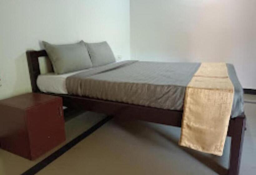 Coorg Aisiri Resort, Madikeri