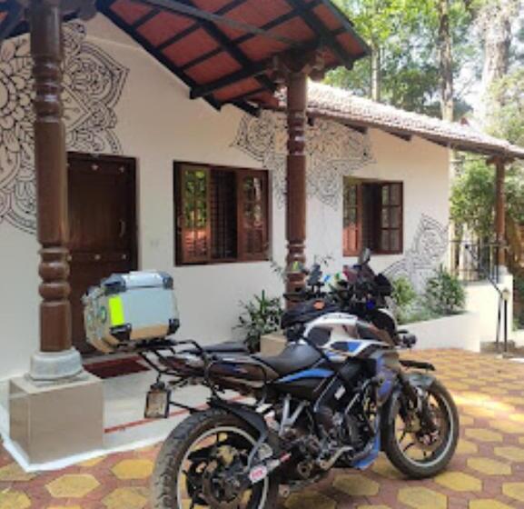 Coorg Aisiri Resort, Madikeri