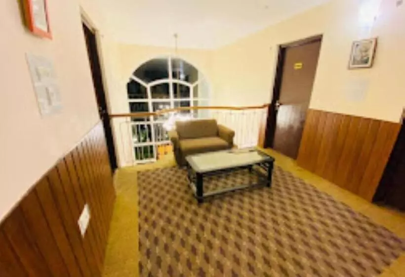 Forest Hill Resorts Laripora