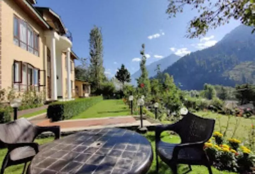 Forest Hill Resorts Laripora