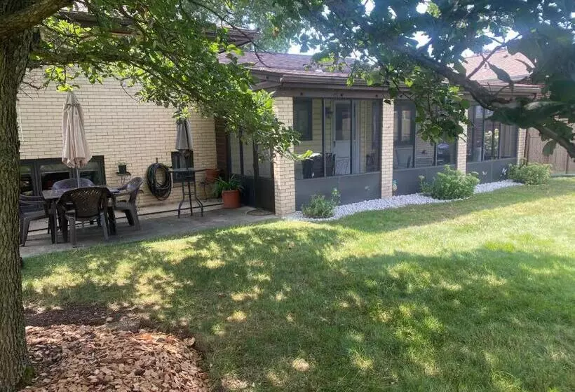 Grandma Sang S Bed & Breakfast