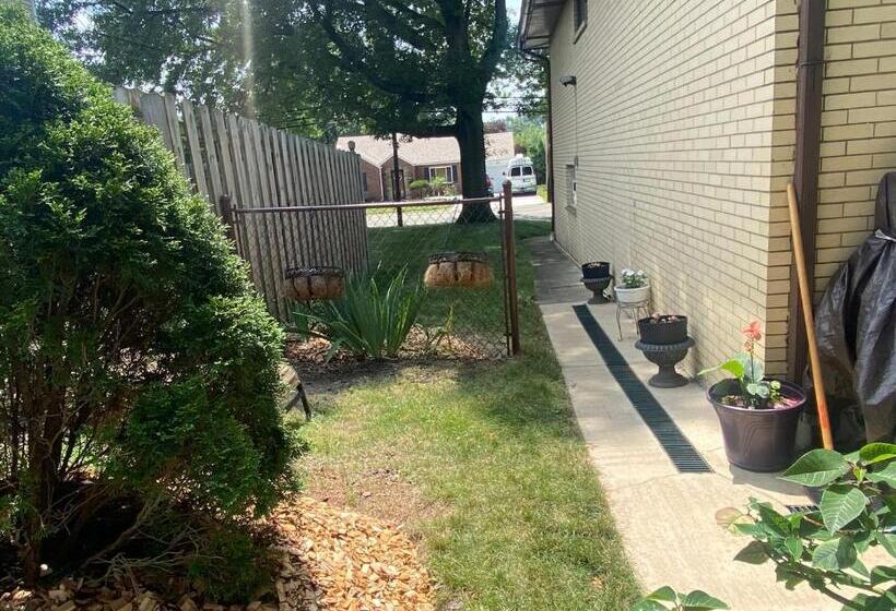 Grandma Sang S Bed & Breakfast