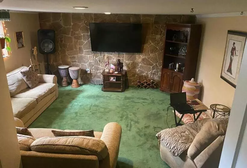 Grandma Sang S Bed & Breakfast