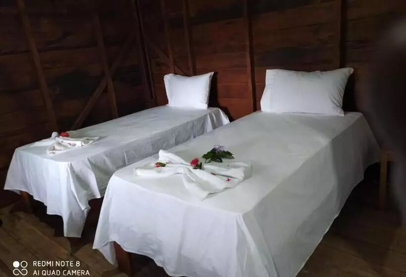 ホテル Cabañas Iracas Del Mar